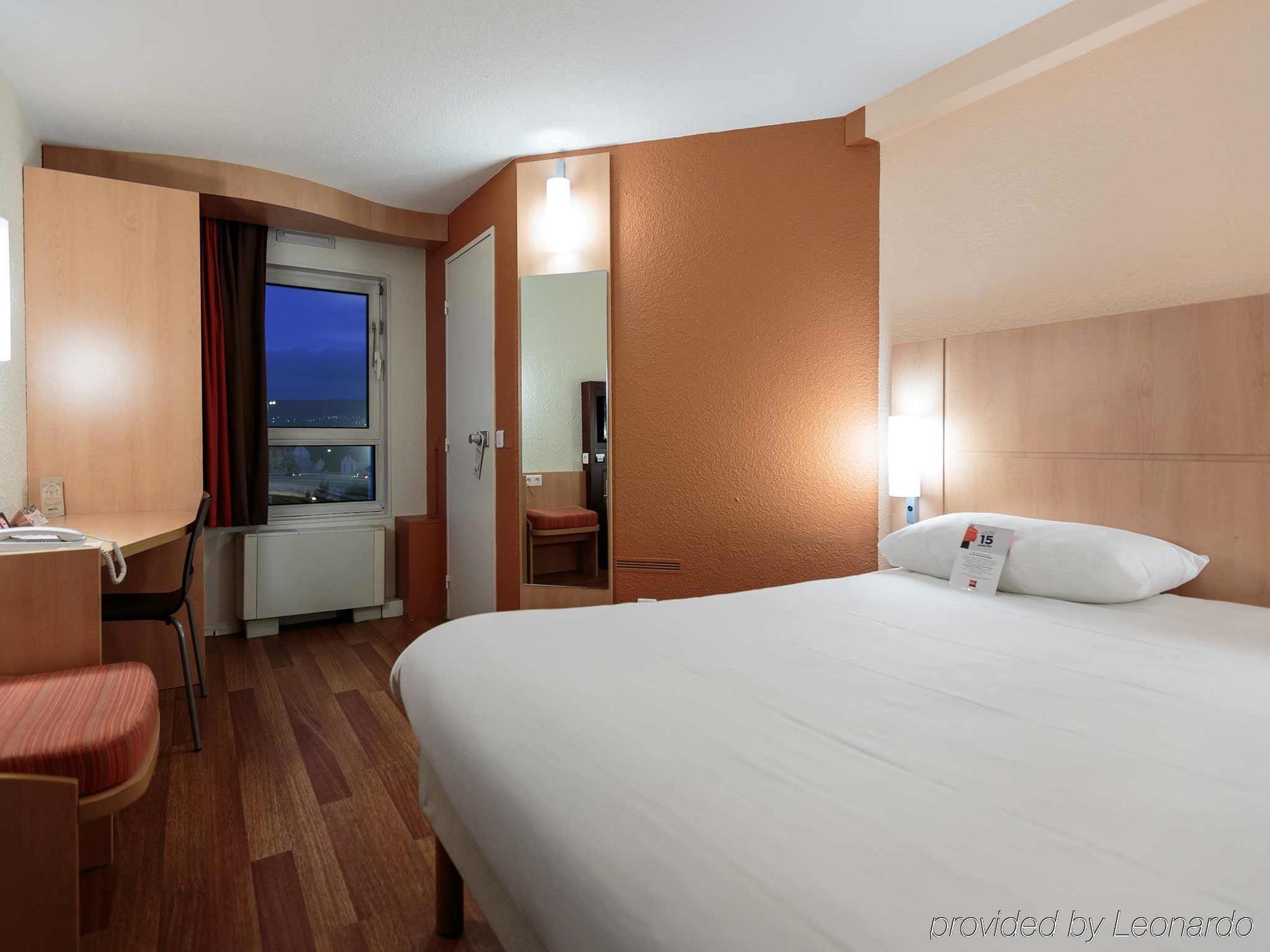 Ibis Clermont Ferrand Sud Herbet Zewnętrze zdjęcie