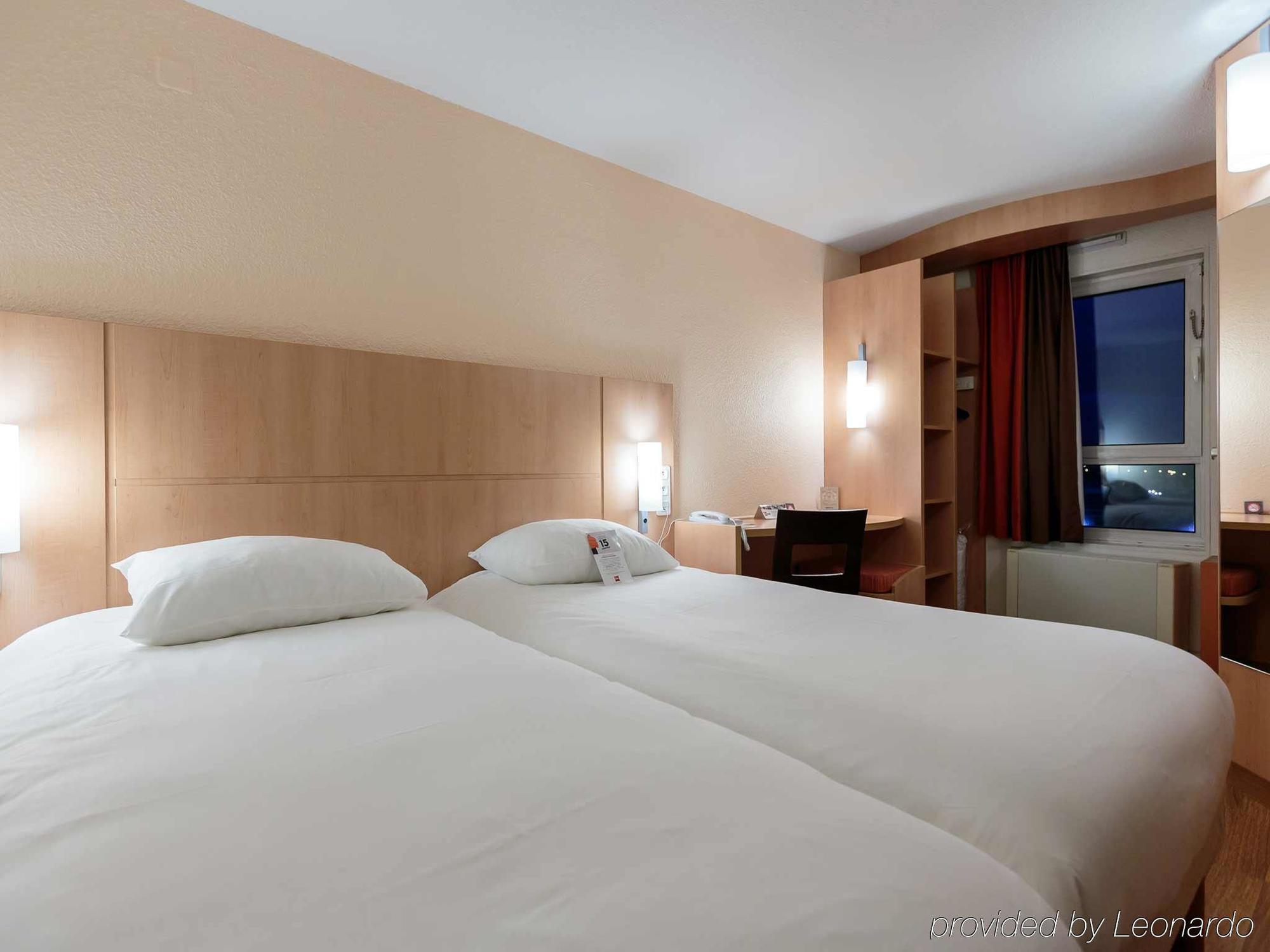 Ibis Clermont Ferrand Sud Herbet Zewnętrze zdjęcie
