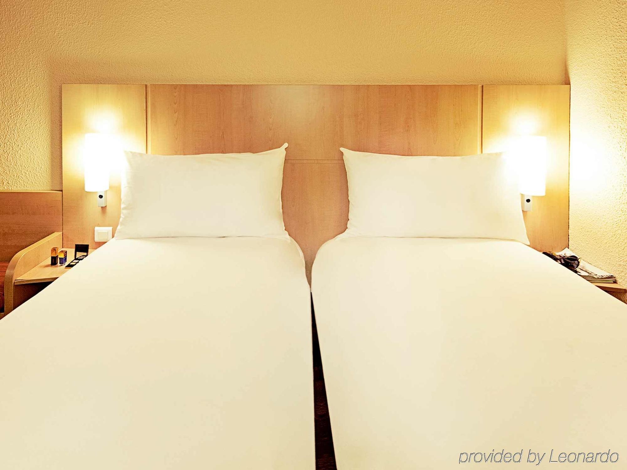 Ibis Clermont Ferrand Sud Herbet Zewnętrze zdjęcie